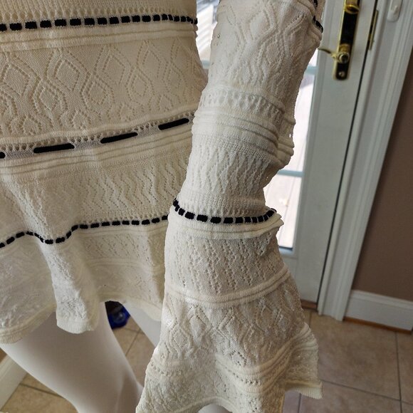 NWOT Venus sweater - Picture 6 of 12